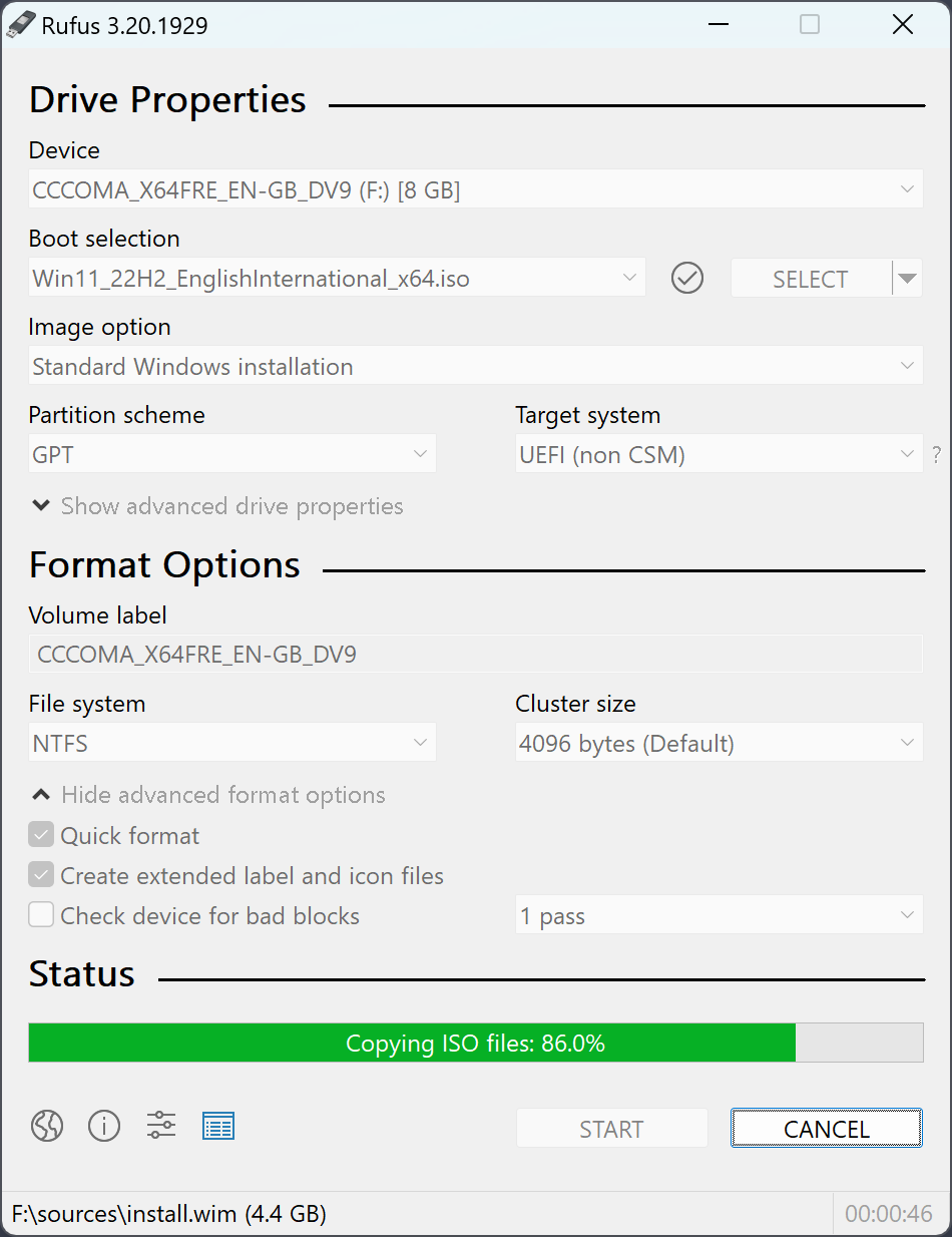 Rufus main interface showing device and boot selection — rufus